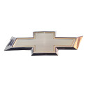 Emblema Tampa Traseira Chevrolet Prisma 2015 94747902 Cx2045 Dourado