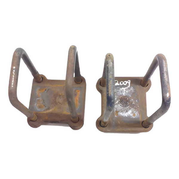 Par Grampo Traseiro Ford Courier 1.6 2009