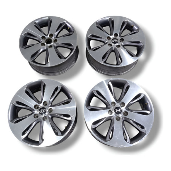 Jogo De Rodas De Liga R18 Hyundai Santa Fé 2011 C/detalhes Prata